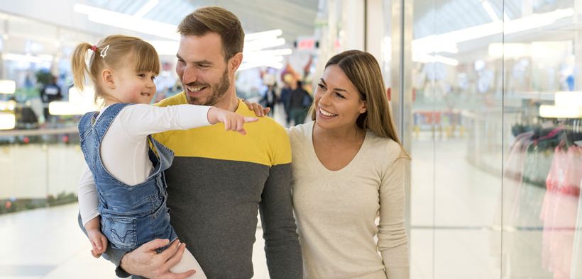 Efek Negatif Jika Terlalu Sering Mengajak Anak ke Mall
