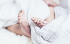 Cara merawat dan menjaga bayi baru lahir