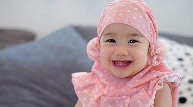 28 Inspirasi Nama Islami untuk Bayi Perempuan Dengan 3 Kata