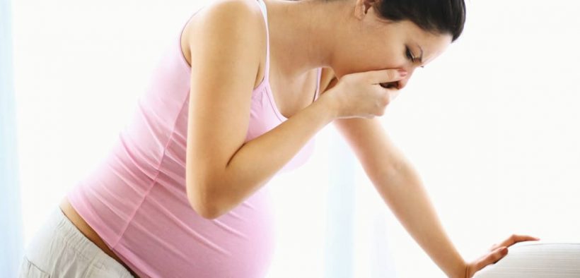 Muntah darah pada ibu hamil, apakah pertanda keguguran?