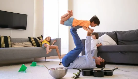 Kelebihan anak saat Ayah terlibat dalam mengasuh